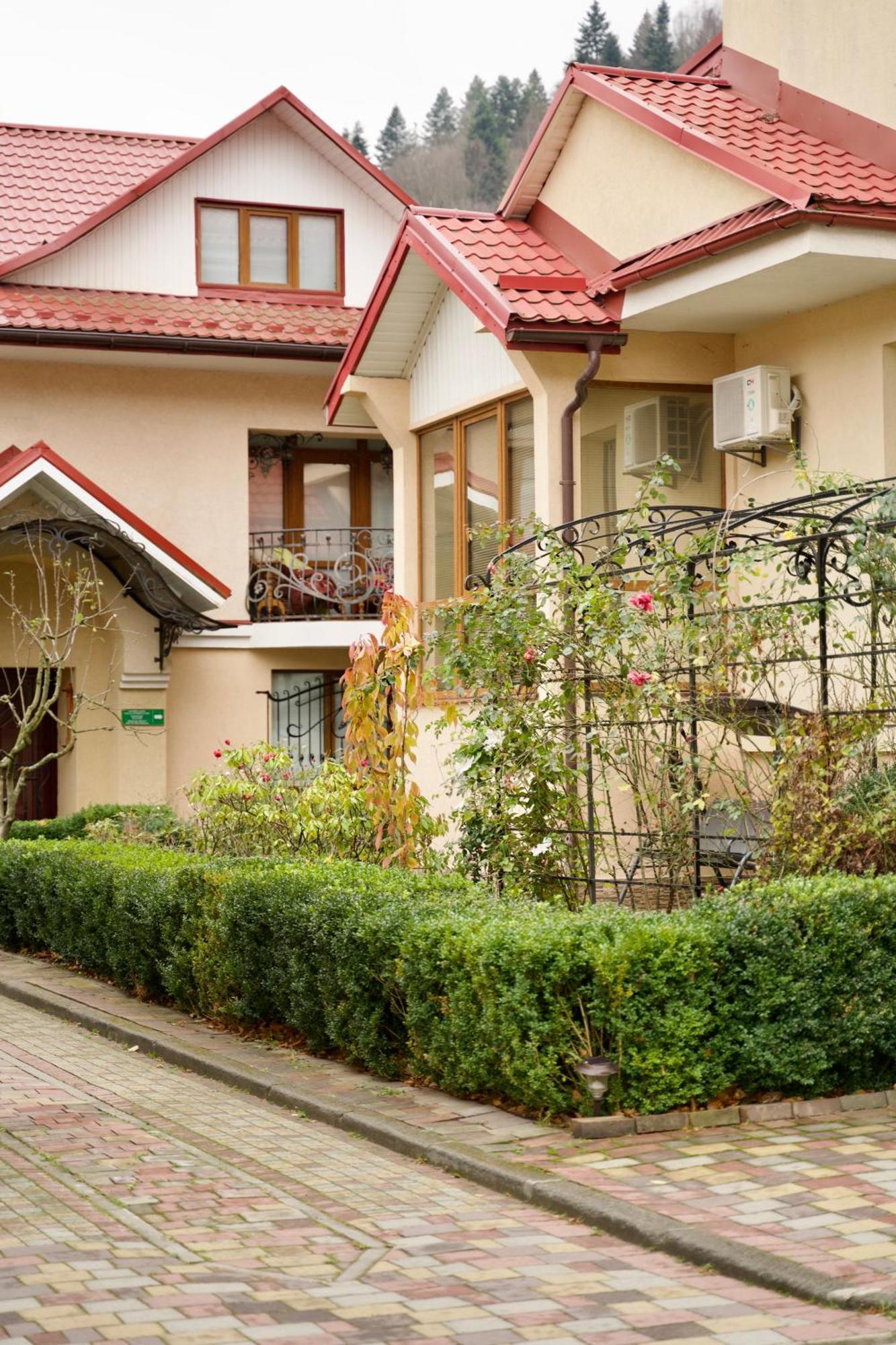 Петрос Family Hotel Jaremtsje Eksteriør bilde